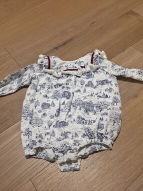 Edgehill Collection White and Navy Scenic Print Baby One-Piece Romper